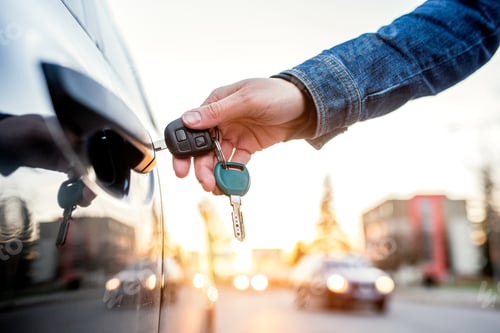 Preview: Woman with car key