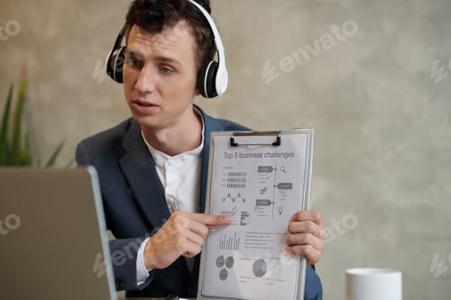 Preview: Entrepreneur Talking in Online Meeting