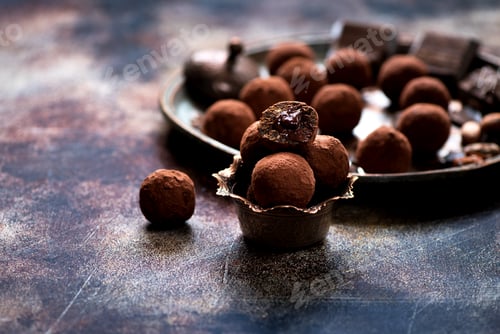 Preview: Chocolate candies, Cocoa beans and chocolate