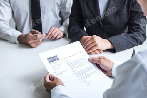 Preview: Employer arriving for a job interview