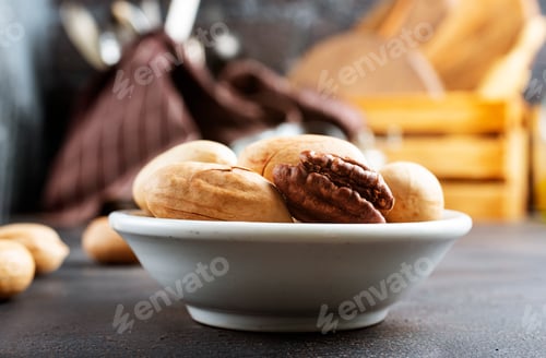 Preview: pecan