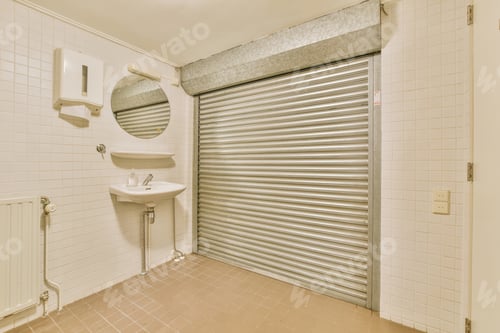 Preview: Sink and mirror near bathroom door