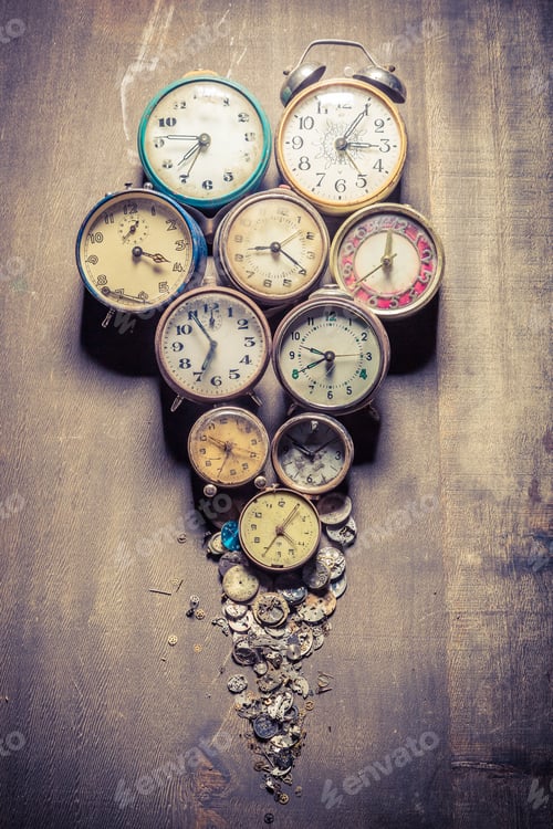 Preview: Damaged clocks in pile
