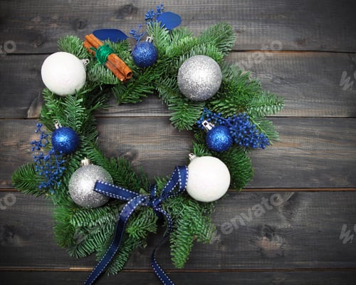 Preview: Advent Christmas wreath on wooden background