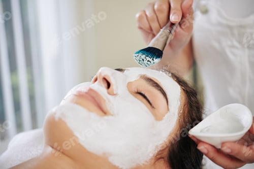 Preview: Clay mask application process