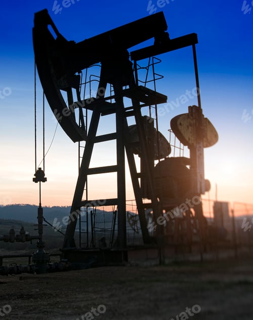 Preview: oil pump on sunset