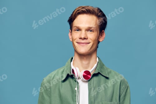 Preview: Stylish and Confident: Handsome Caucasian Man Smiling in Trendy Studio Shot