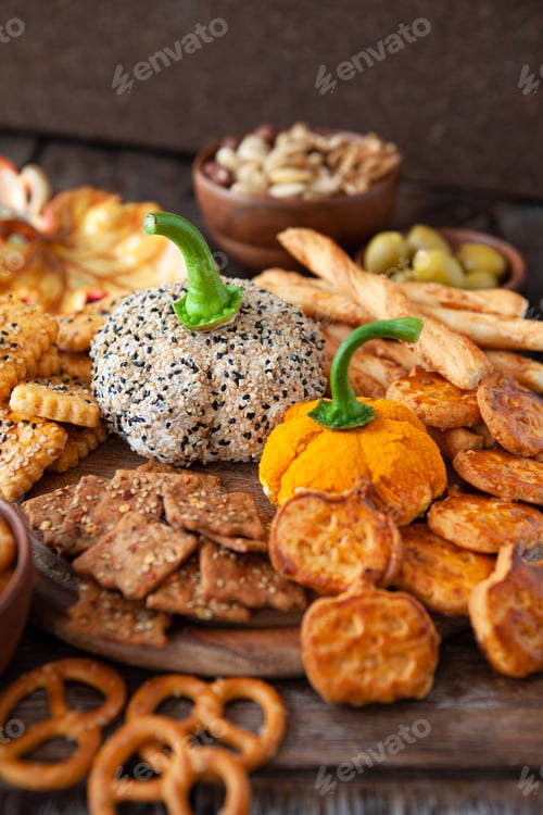 Preview: Halloween cheese platter