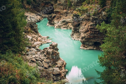 Preview: Scenic Norwegian Gorge