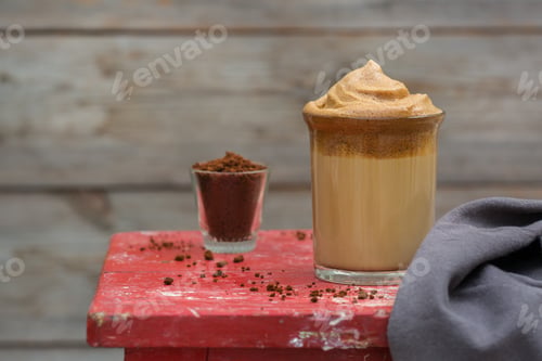Preview: Trendy iced frothy ultra fluffy Dalgona instant Coffee drink