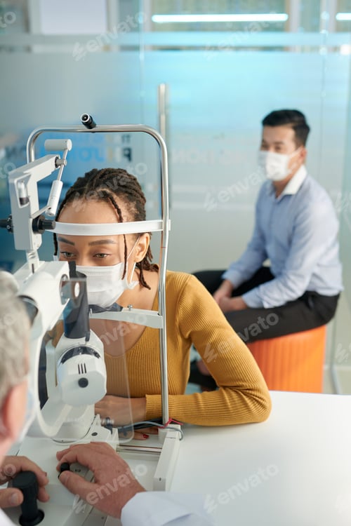 Preview: Woman Visiting Optometrist