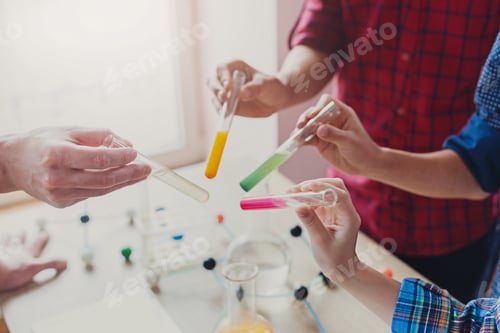 Preview: Pupils doing biochemistry research, stem education