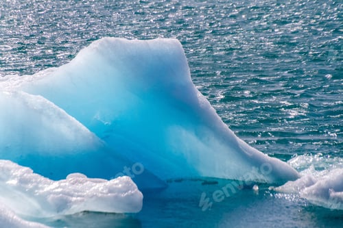 Preview: Scenic view of a glacier lagoon, Iceland