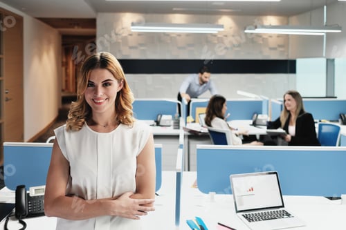Preview: Portrait Of Blonde Business Woman Manager In Coworking Office Space