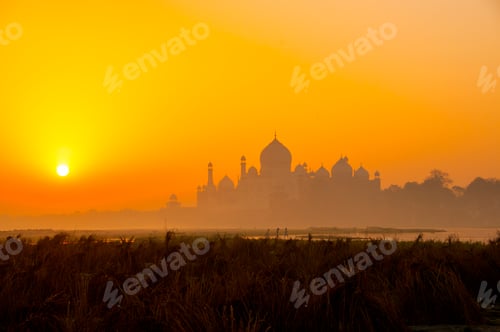 Preview: Taj Mahal at sunrise on the Yamuna River