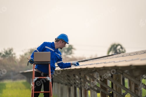 Preview: Professional engineer work to maintenance of photovoltaic panel system.