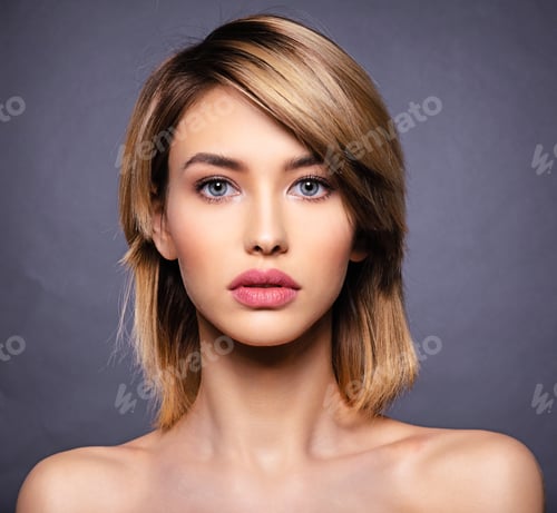 Vista previa: Woman with beauty face and clean skin. Sexy blonde woman.