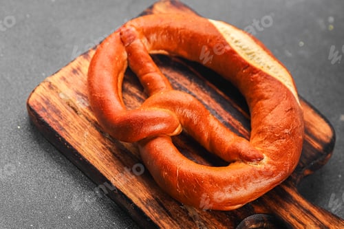 Preview: Bretzel fresh baked goods brezel tasty food dish delicious gourmet food background on the table