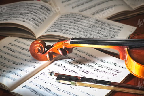 Preview: Violin with bow