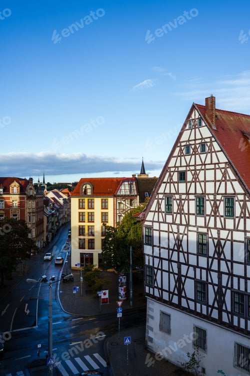 Preview: View of a German old town featuring historic half-timbered buildings, red roofs