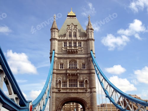 Preview: Tower Bridge, London