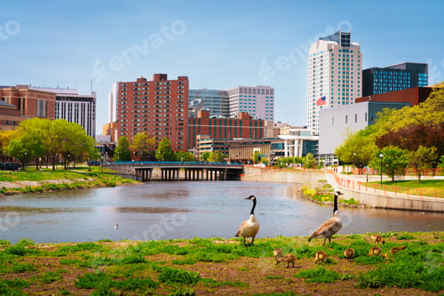 Preview: Rochester, Minnesota, USA cityscape on the Zumbro River