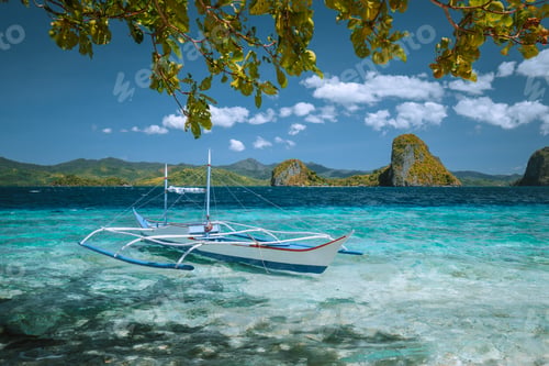 Preview: Palawan, Philippines. Island hopping trip in El Nido. Incredible dreamlike exotic scenery with