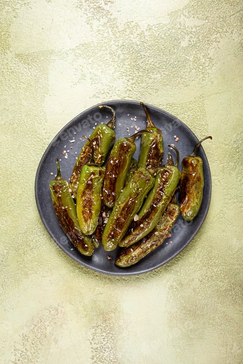 Preview: fried padron pepper, in a frying pan, with olive oil, and sea salt,
