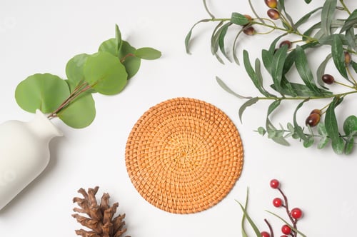 Preview: White background studio with leaf