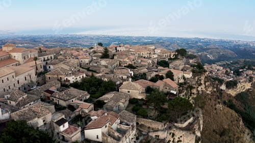 Preview: City located on the top of a Mountain