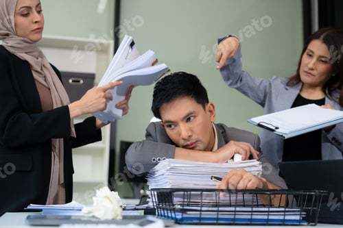 Preview: Business team are under stress from working for poor work