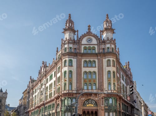 Preview: Brudern House at Franciscan Square (Ferenciek Tere) - Budapest, Hungary