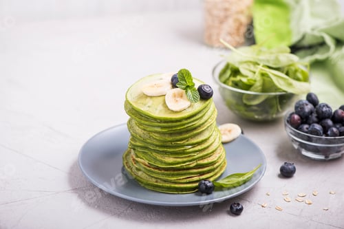 Preview: Green Pancakes with Spinach, Healthy Breakfast