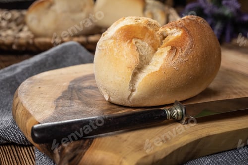 Preview: Fresh bread for breakfast.