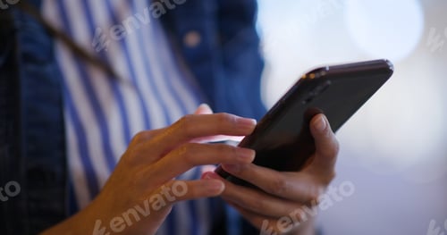 Preview: Woman use of smart phone at outdoor