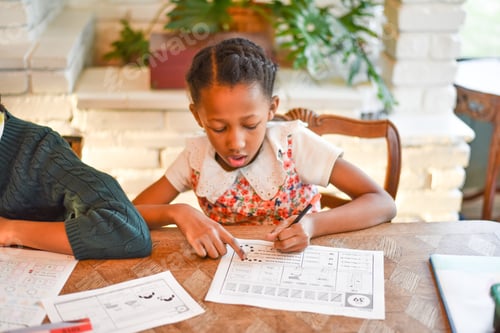 Preview: Candid Family Lifestyle Photos of Black Families Doing Everyday Home Activities