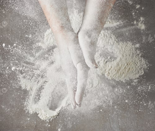 Preview: baker hands with flour in motion