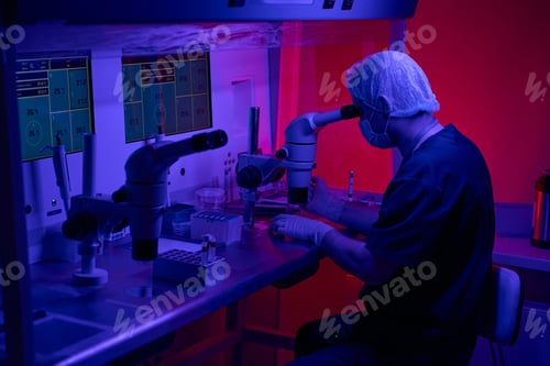 Preview: Biolaboratory worker at his workplace in the clinic