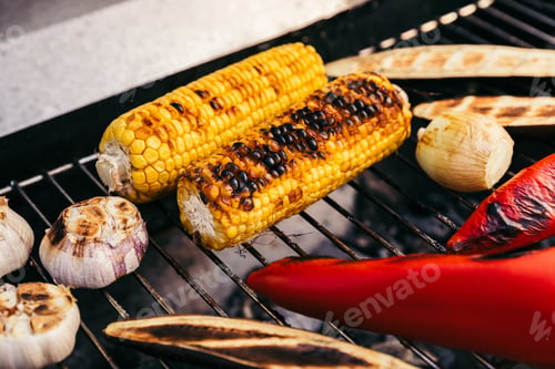 Preview: Corn and peppers grilled for outdoors barbecue