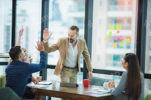 Preview: Young business people shaking hands in the office, Finishing successful meeting