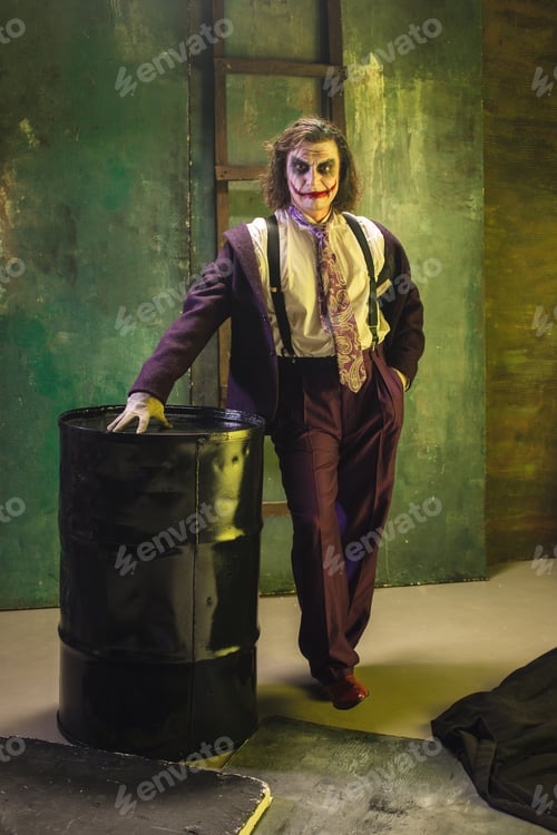 Preview: Bloody Halloween theme: crazy maniak face