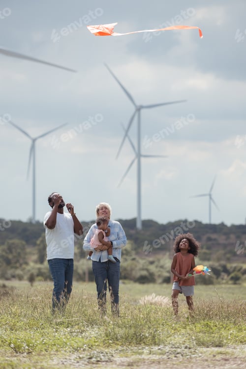 Preview: Family vacation with outdoor activities in the wind turbine field
