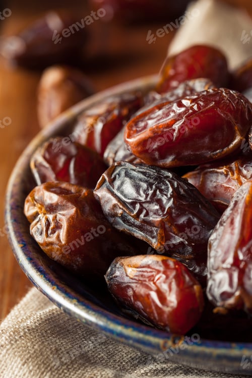 Preview: Raw Organic Medjool Dates