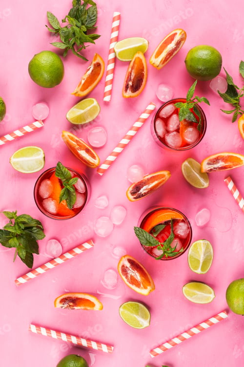 Preview: Summer pattern with citrus slices and red drink