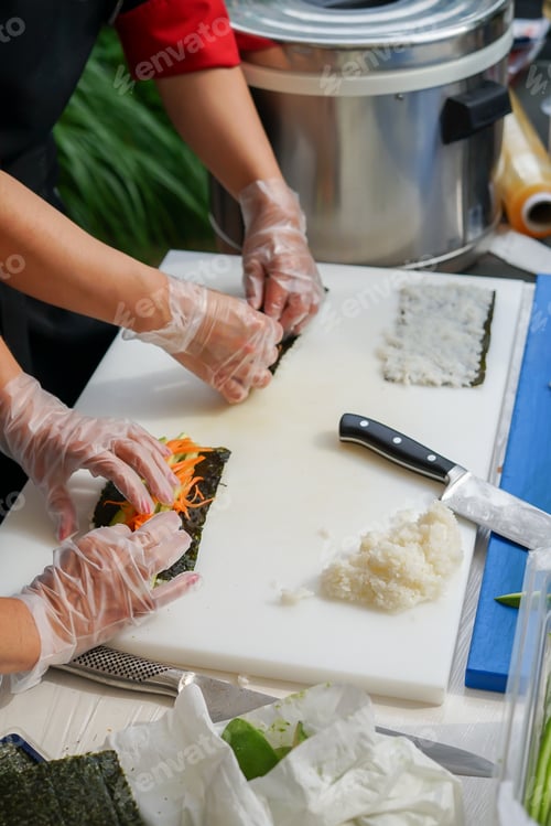 Preview: making sushi and rolling
