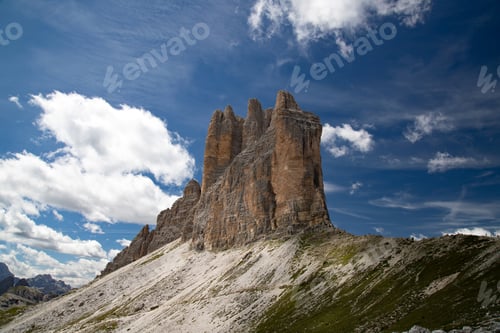 Preview: Beautiful sunny day in Dolomites mountains. View on Tre Cime di Lavaredo