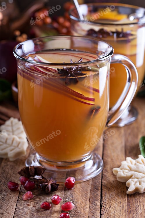 Preview: Mulled apple cider with little cookies