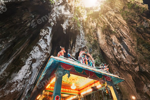 Preview: Batu Caves in Kuala Lumpur