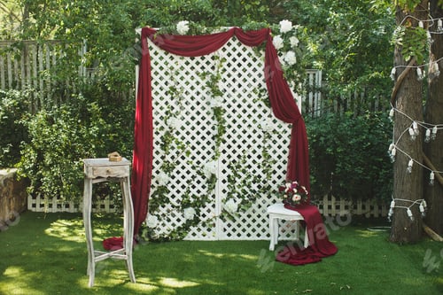 Preview: Beautiful wedding ceremony in the park
