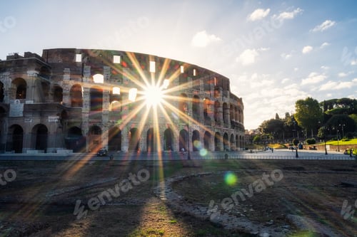 Preview: Morning view with sun beams of the Colosseum